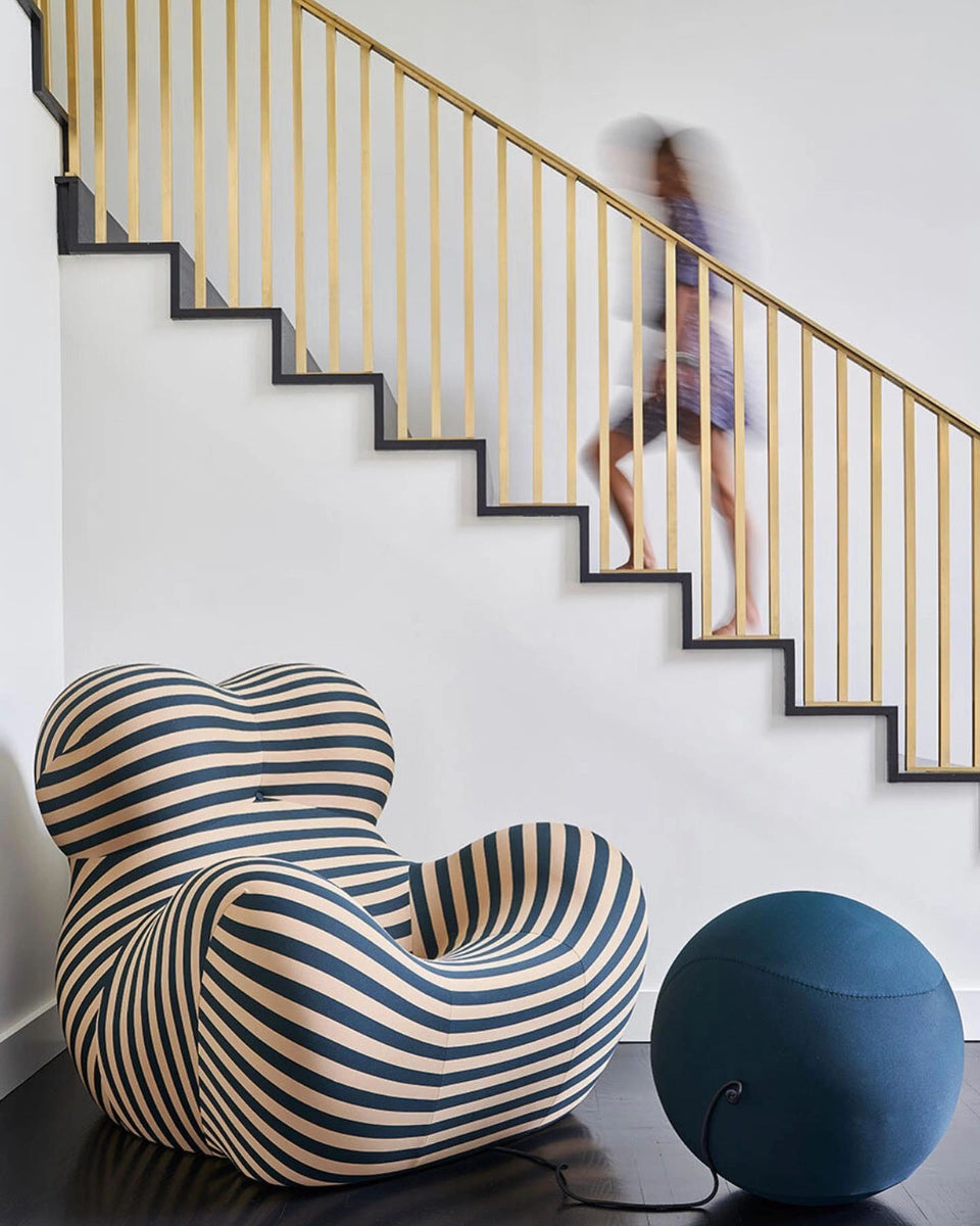 Up50 Armchair With A Ball Stool, Blue&Red – DC Concept