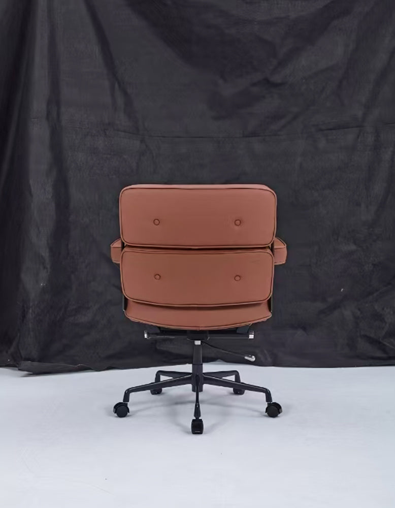Classic LO8 Executive Office Chair - Tan Brown Leather